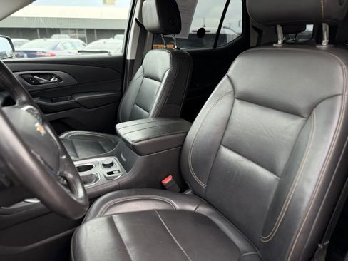 Used 2021 Chevrolet Traverse Premier w/ Redline Edition image 14