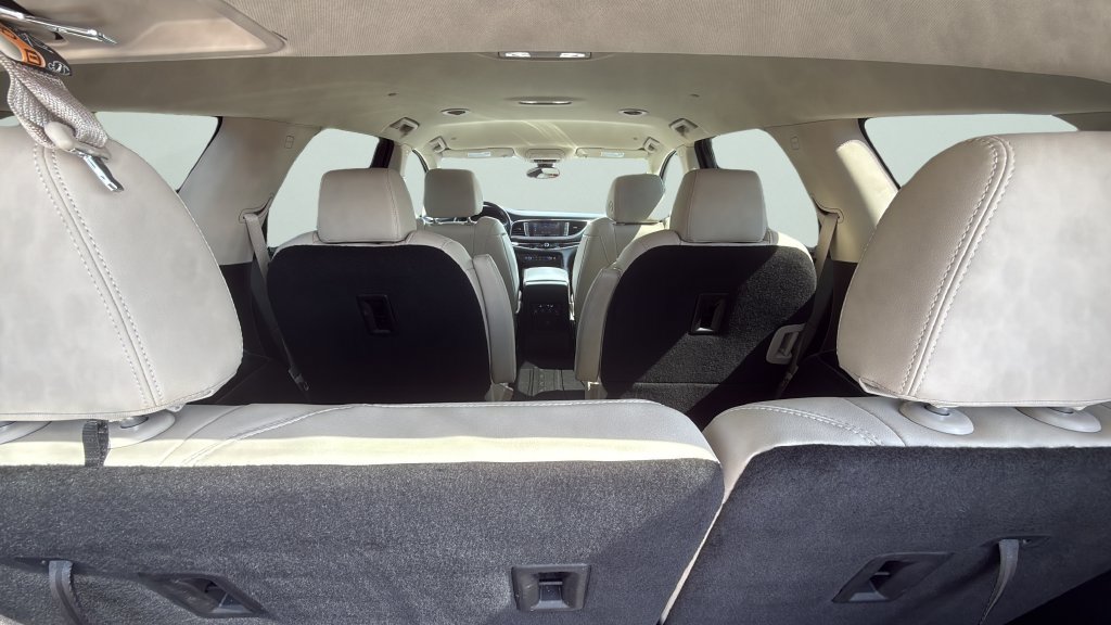 Used 2024 Buick Enclave Essence FWD image 14