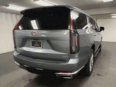 Certified 2023 Cadillac Escalade Premium Luxury AWD/4WD image 8