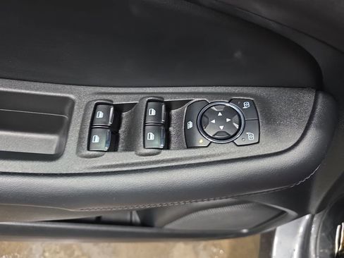 Used 2024 Ford Edge SEL image 25