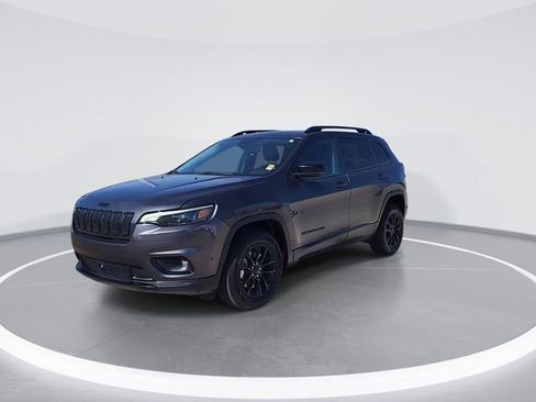 Used 2023 Jeep Cherokee Altitude Lux AWD/4WD image 4
