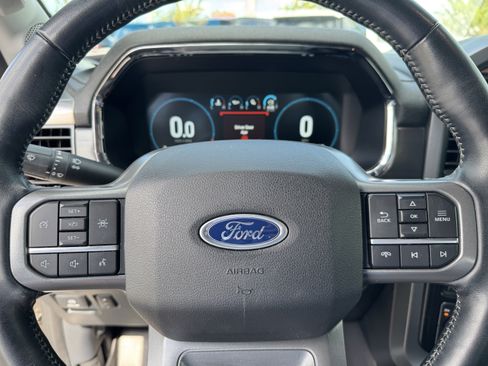 Used 2021 Ford F150 Lariat w/ Max Trailer Tow Package image 31