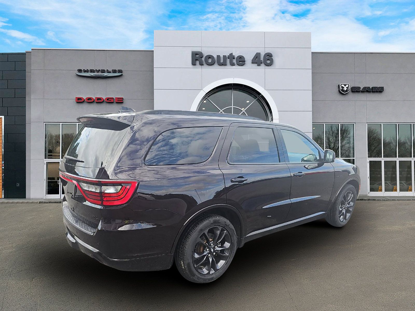 Used 2025 Dodge Durango R/T AWD/4WD image 2