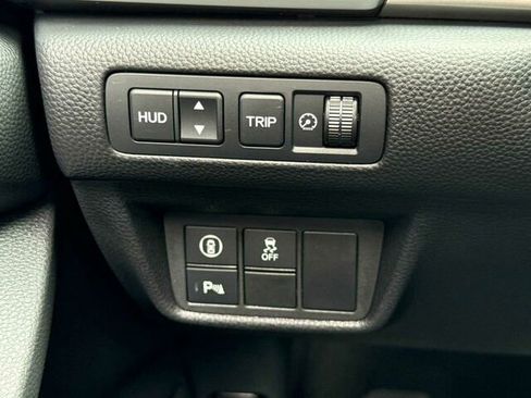 Used 2018 Honda Accord Touring image 33