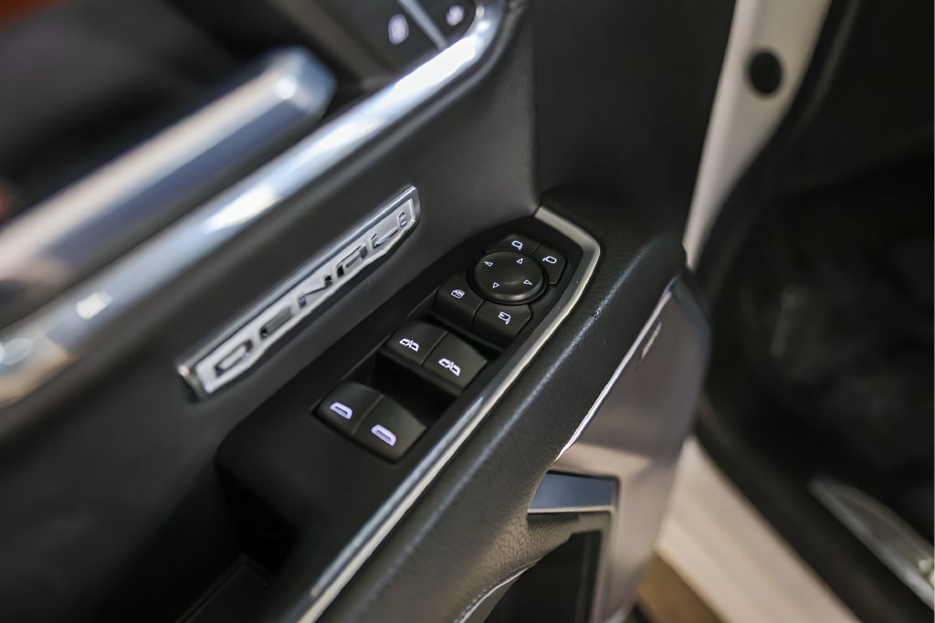 Used 2022 GMC Sierra 1500 Denali AWD/4WD image 24