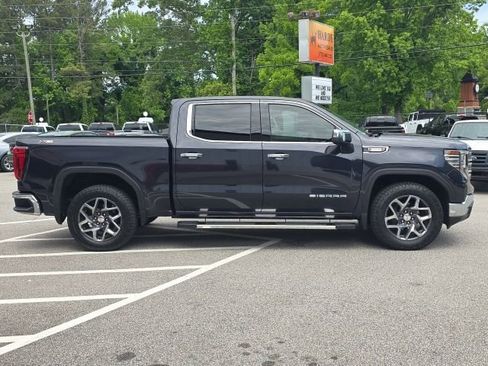 Used 2022 GMC Sierra 1500 SLT AWD/4WD image 6