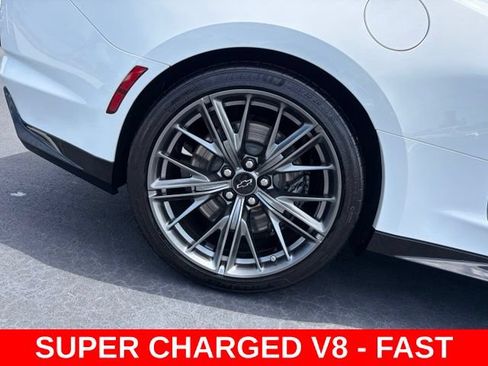 Used 2022 Chevrolet Camaro ZL1 RWD image 7