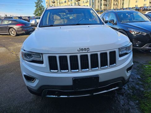 Used 2015 Jeep Grand Cherokee Limited w/ Luxury Group II image 3