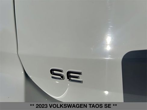 Used 2023 Volkswagen Taos SE w/ Panoramic Sunroof Package image 15