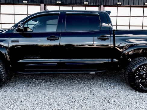 Used 2020 Toyota Tundra Limited w/ Limited Premium Package AWD/4WD image 5