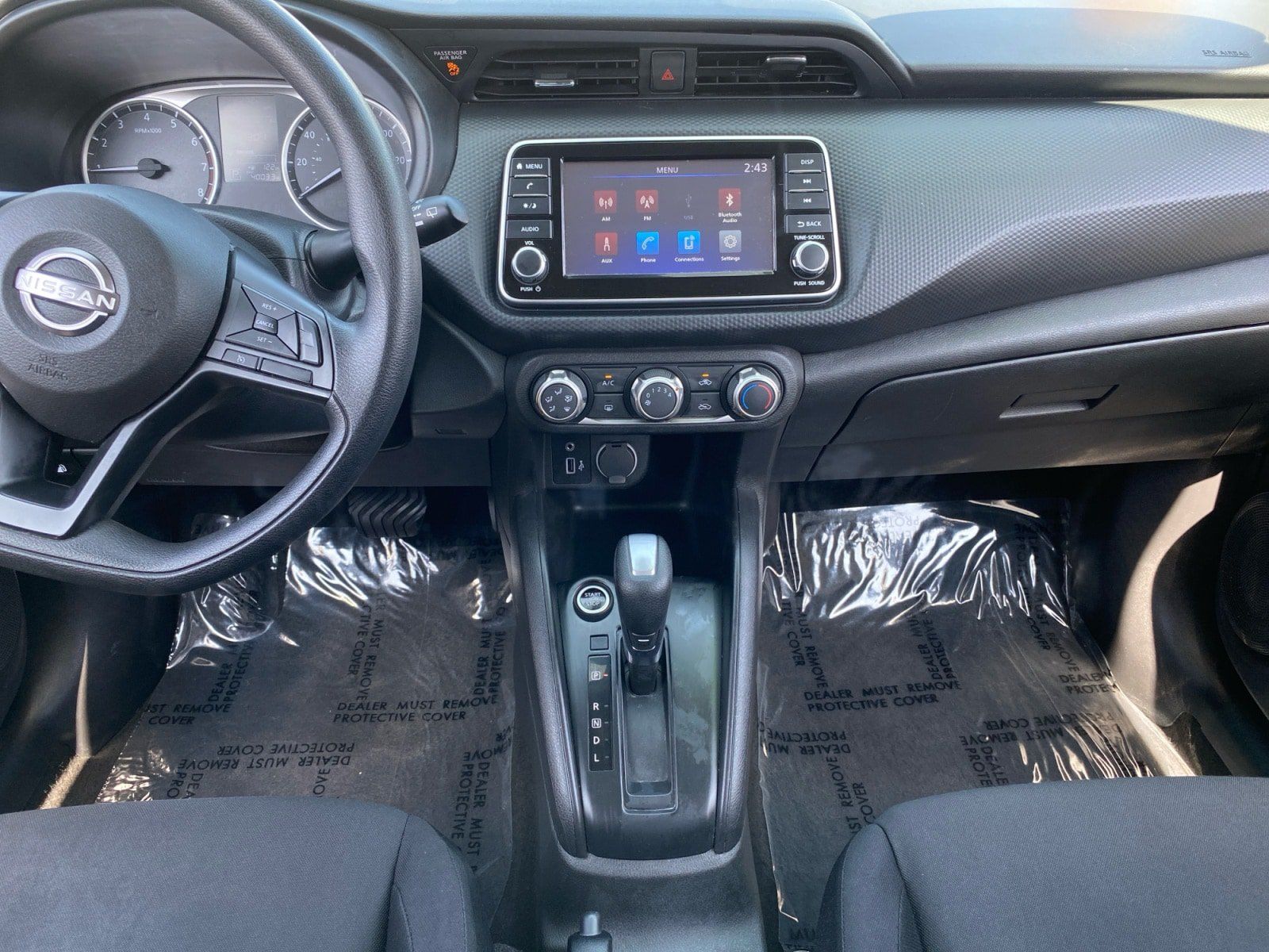 Used 2023 Nissan Kicks S FWD image 11