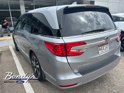 Used 2019 Honda Odyssey Elite image 7