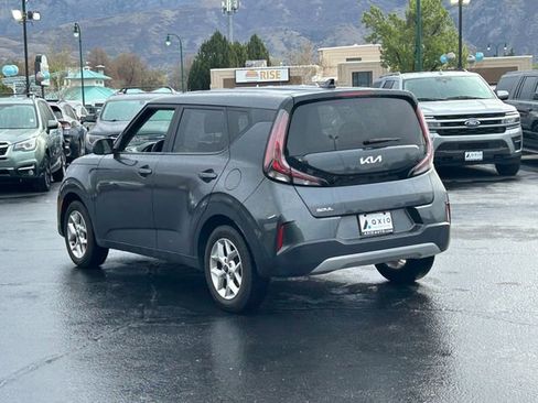 Used 2023 Kia Soul LX w/ Option Group 015 FWD image 6