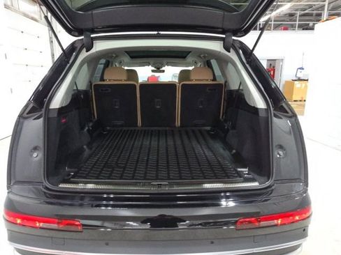 Used 2023 Audi Q7 3.0T Premium Plus image 17