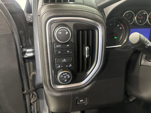 Used 2019 Chevrolet Silverado 1500 LT w/ True North Edition AWD/4WD image 33