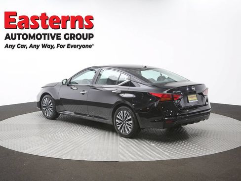 Used 2025 Nissan Altima 2.5 SV FWD image 64