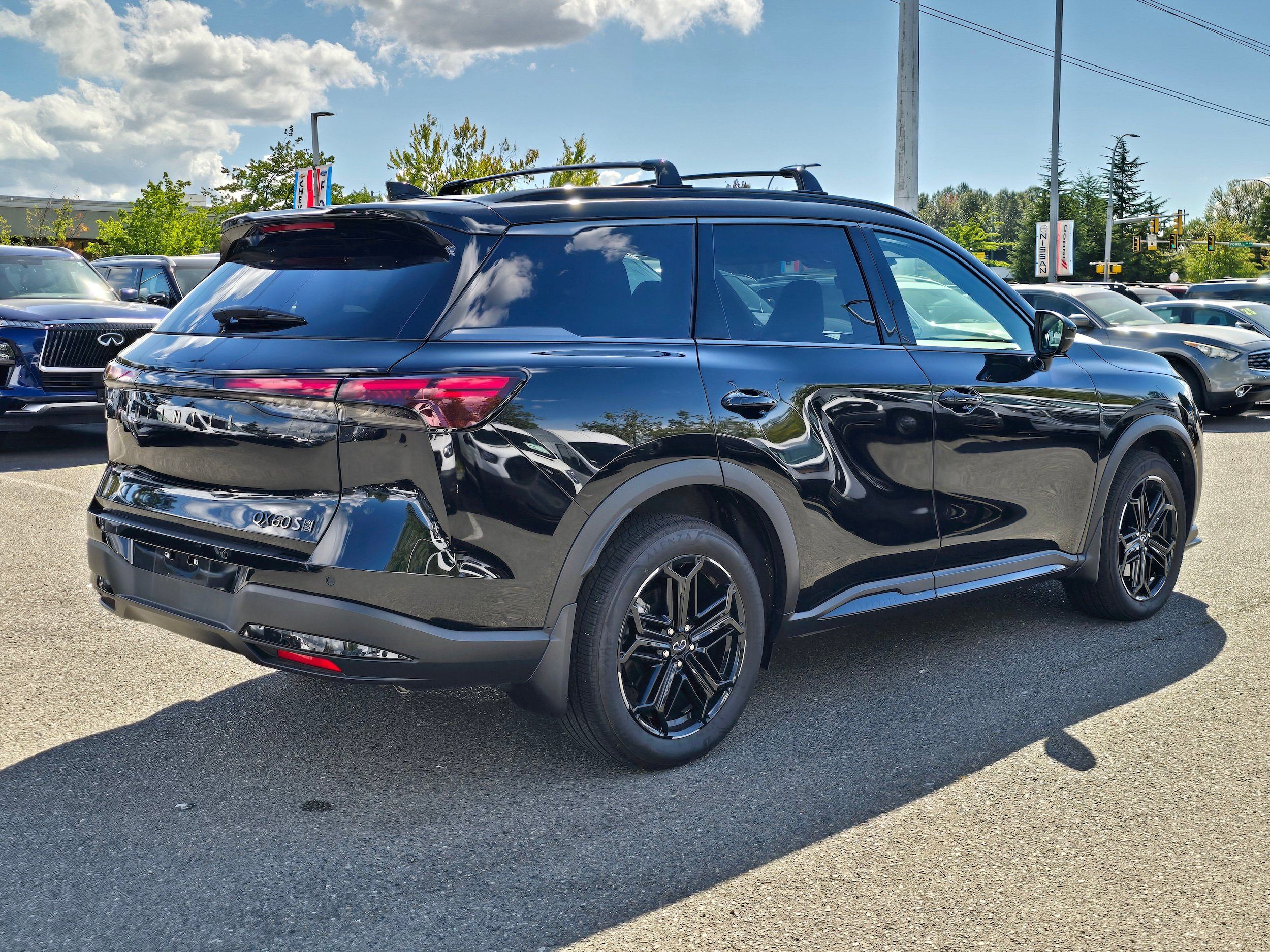 Used 2026 INFINITI QX60 Sport w/ Dark Cargo Package AWD/4WD image 6
