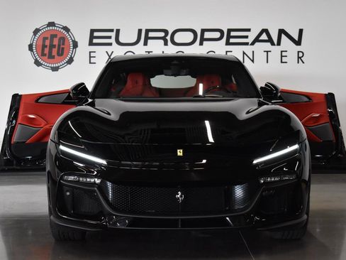 Used 2025 Ferrari Purosangue image 10