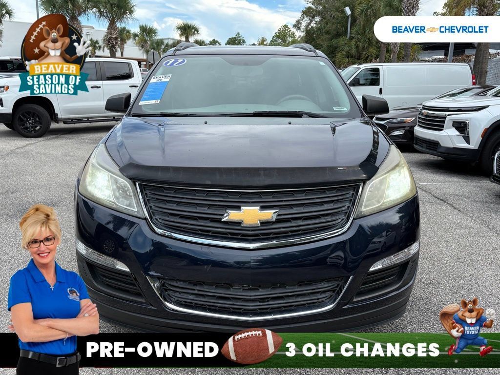 Used 2017 Chevrolet Traverse LS FWD image 3