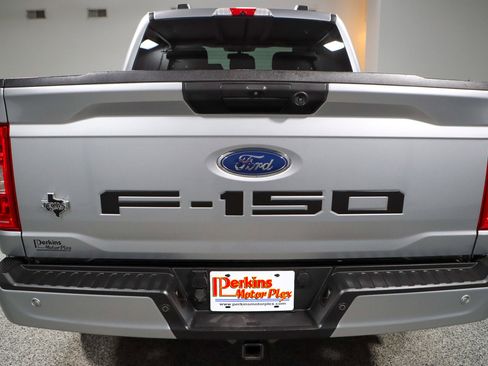 Used 2021 Ford F150 XLT w/ Equipment Group 301A Mid image 8