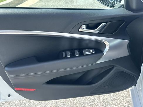 Used 2026 Genesis G70 2.5T RWD image 27