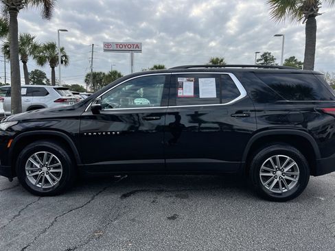 Used 2023 Chevrolet Traverse LT image 7