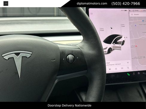 Used 2021 Tesla Model 3 Standard Range Plus image 34