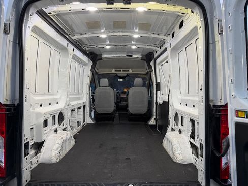 Used 2017 Ford Transit 250 130 Medium Roof image 21