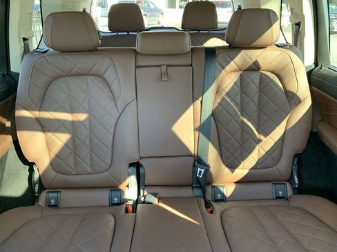 Used 2025 BMW X7 xDrive40i image 31