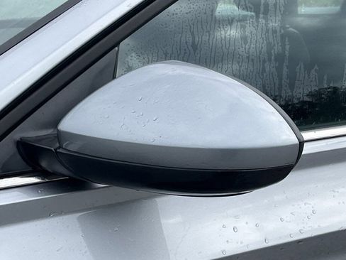 Used 2024 Volkswagen Jetta SE image 29