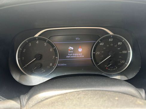 Used 2022 Nissan Frontier SV AWD/4WD image 14