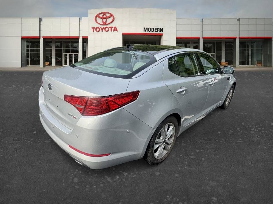 Used 2011 Kia Optima EX w/ Premium Pkg FWD image 24