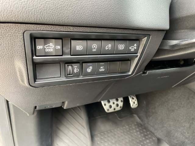 Used 2024 Toyota Tundra Limited w/ TRD Off-Road Package AWD/4WD image 28