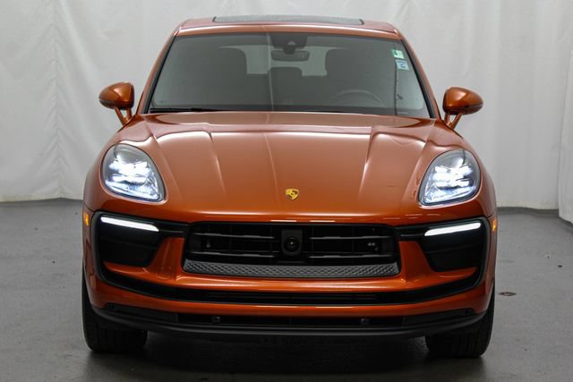 Used 2023 Porsche Macan AWD/4WD image 3