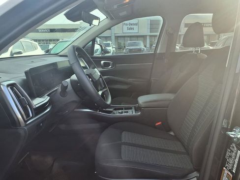 Used 2026 Kia Sorento LX FWD image 16