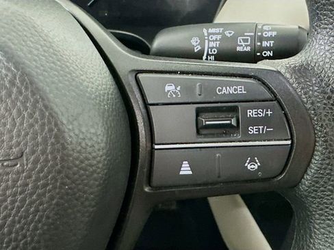 Certified 2024 Honda HR-V LX image 10