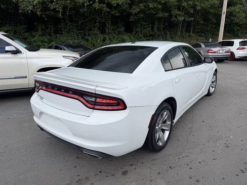 Used 2015 Dodge Charger SE w/ Sport Appearance Group RWD image 7