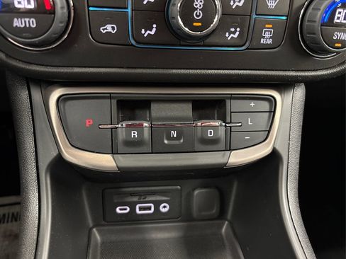 Used 2023 GMC Terrain Denali w/ Denali Premium Package image 32