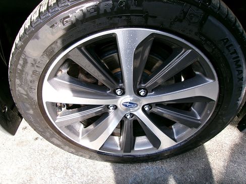 Used 2017 Subaru Legacy 2.5i Limited w/ Popular Package #4 image 7