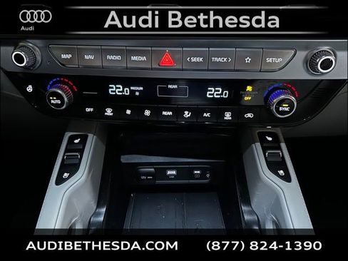 Used 2023 Kia Telluride EX w/ EX Captain's Chair Package image 25