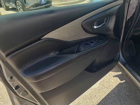 Used 2017 Nissan Murano S AWD/4WD image 11