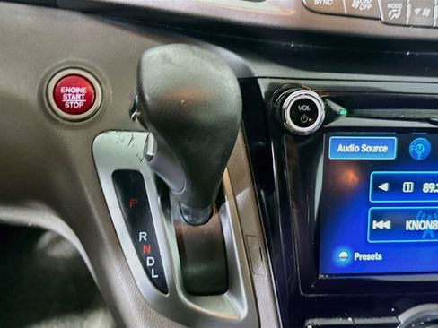 Used 2016 Honda Odyssey SE image 24