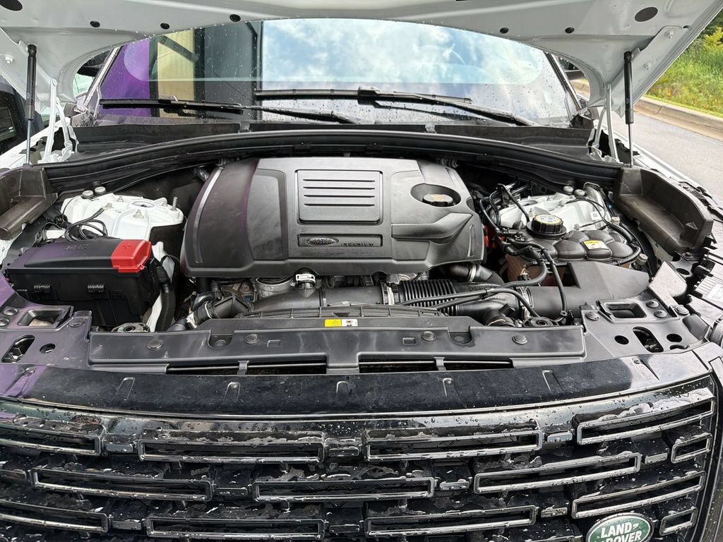 Used 2025 Land Rover Range Rover Velar Dynamic SE AWD/4WD image 22