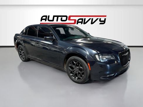 Used 2019 Chrysler 300 S AWD/4WD image 1