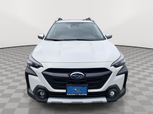 Used 2024 Subaru Outback Touring XT AWD/4WD image 3