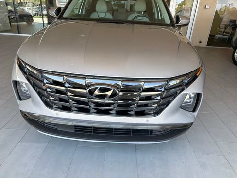 Certified 2024 Hyundai Tucson Limited FWD image 3