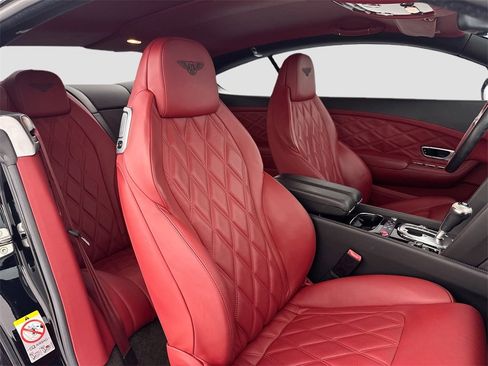 Used 2015 Bentley Continental GT image 31