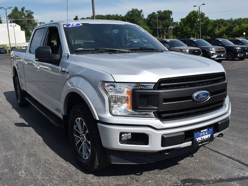 Used 2019 Ford F150 XLT w/ Equipment Group 302A Luxury AWD/4WD image 13