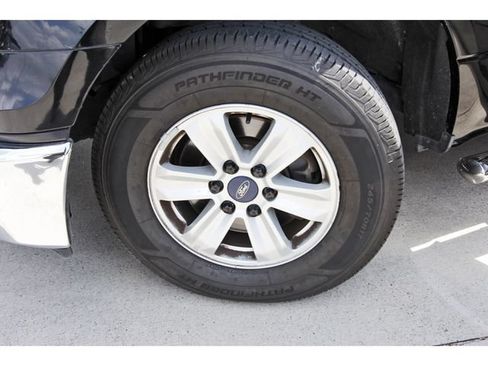 Used 2016 Ford F150 XLT RWD image 28