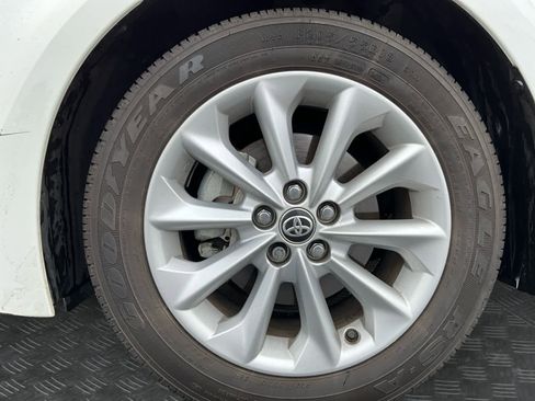 Used 2020 Toyota Corolla LE w/ LE Premium Package FWD image 16